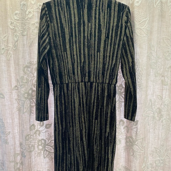 Calvin Klein gold and black long sleeve dress - Picture 5 of 8